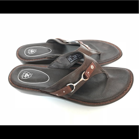 ariat flip flops